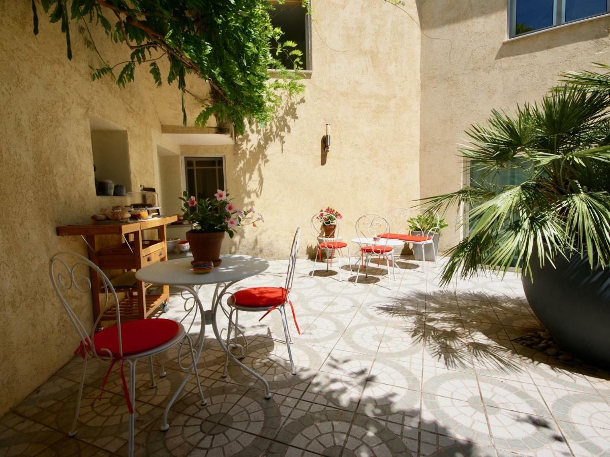 Couette Et Cafe 2*
