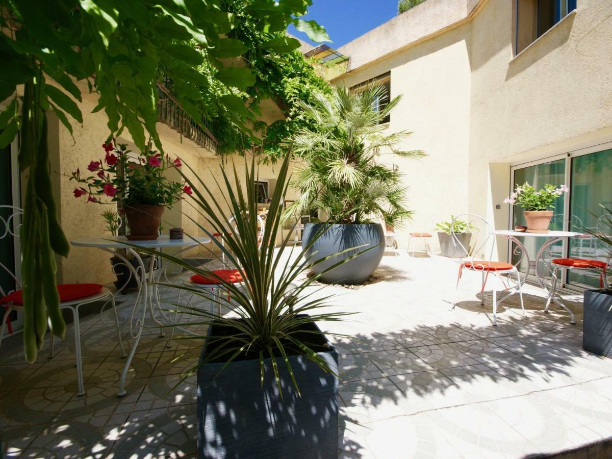Casa de hóspedes Couette Et Cafe 2*